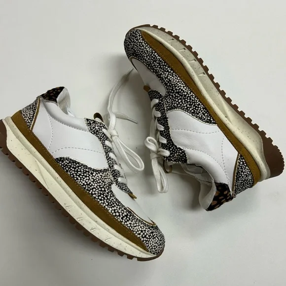 Madewell White Sneakers with Black Speckle and Brown Accents - Picture 11 of 11